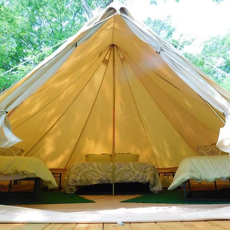 Glampin' In Style-Broken Bow酒店 外观 照片